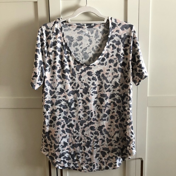 Old Navy Tops - 3/$20 OLD NAVY Workout T-Shirt NWOT